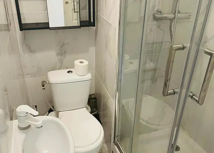 Apartment Studio - Pere Lachaise - Voltaire - Buttes-chaumont - 2 Pers *