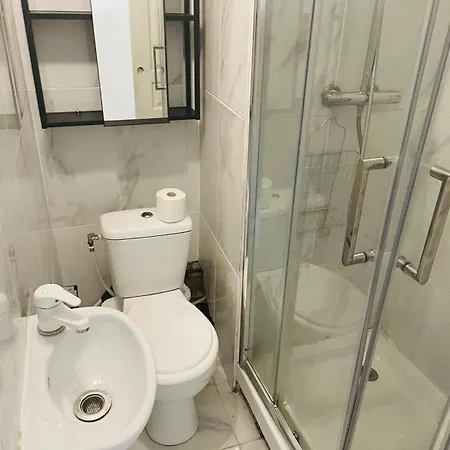 Apartamento Studio - Pere Lachaise - Voltaire - Buttes-chaumont - 2 Pers *